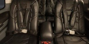Cirrus SR-22 cabin interior for Los Angeles charter