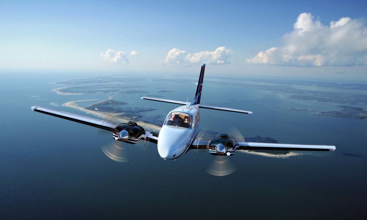 Beechcraft Baron G58 piston aircraft view 1 for Los Angeles charter