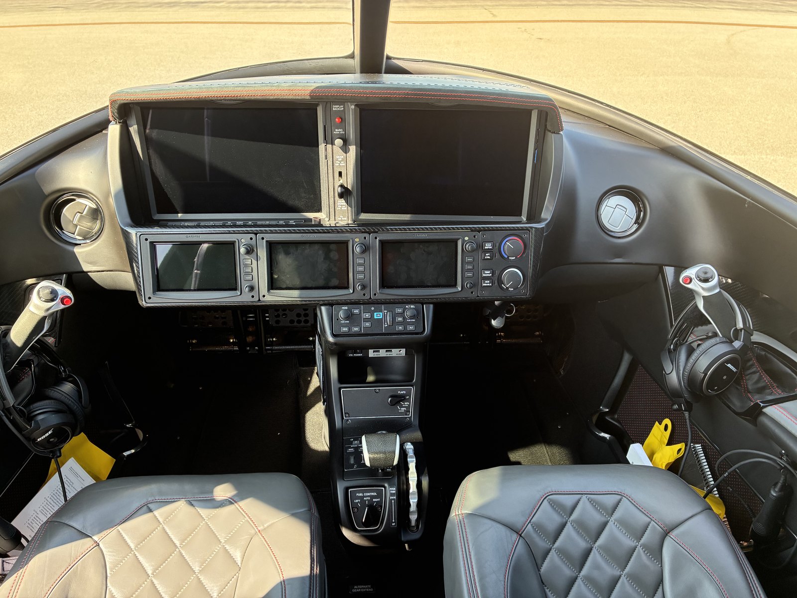 Cirrus Vision Jet SF50 cockpit for Los Angeles charter