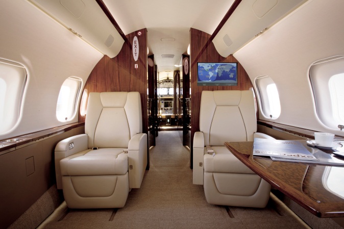 Global 5000 long range jet view 1 for Los Angeles charter