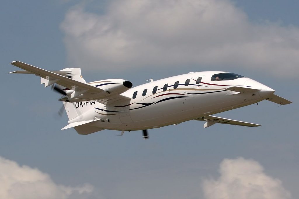 Piaggio Avanti turboprop view 3 for Los Angeles charter