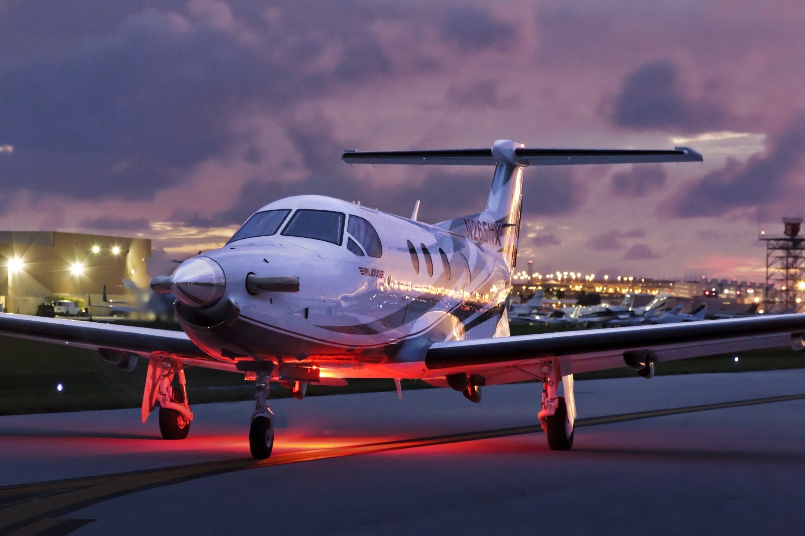 Pilatus PC-12 turboprop for Los Angeles private jet charter